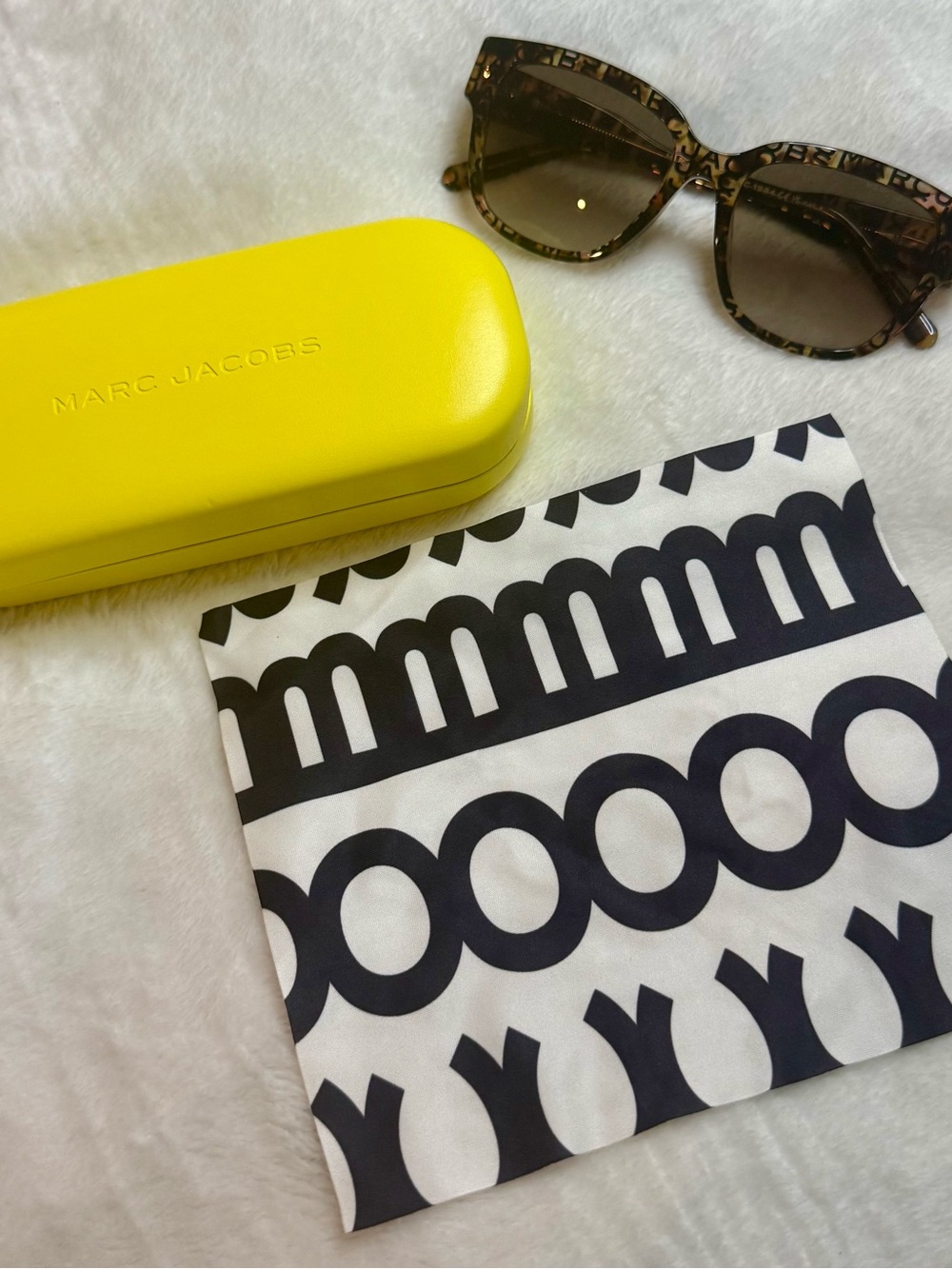 Marc Jacobs MARC 734/F/S Logo Print Sunglasses – New with Case